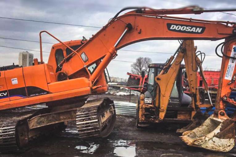 Гусеничный экскаватор Doosan DX 225