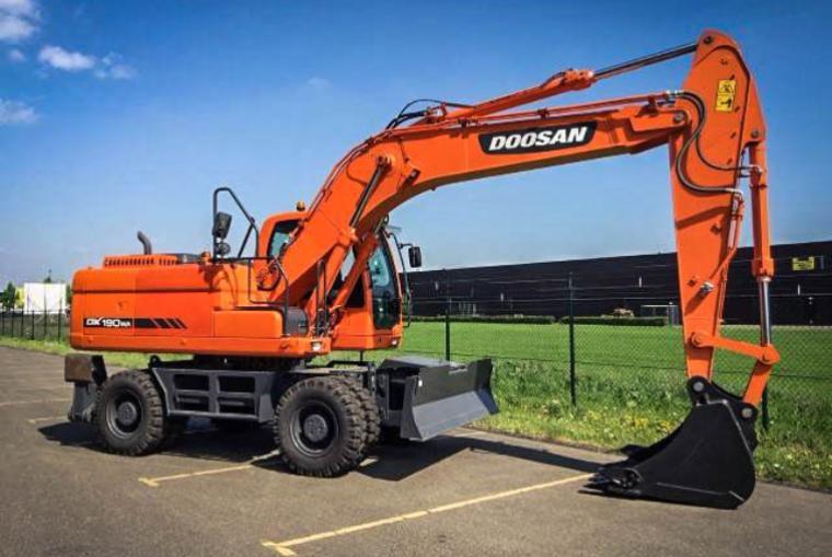 Колесный экскаватор Doosan DX 190W