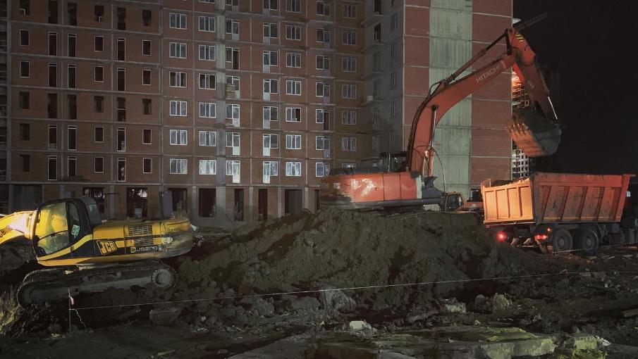 Разработка котлована подземного паркинга