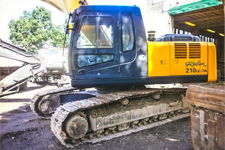 Гусеничный экскаватор Hyundai R 210 LC