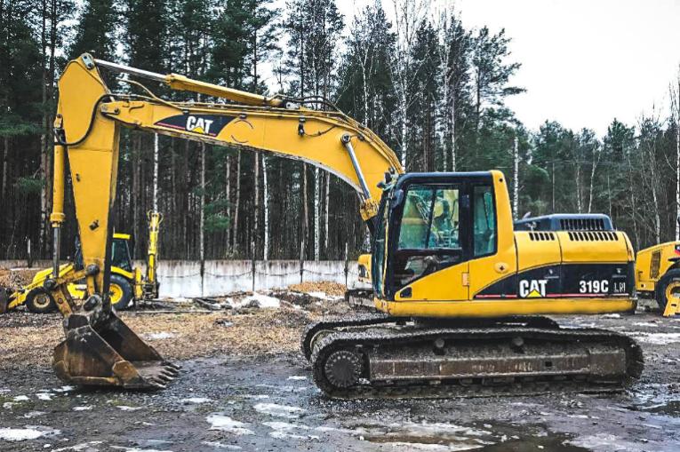 Гусеничный экскаватор CAT 319 C