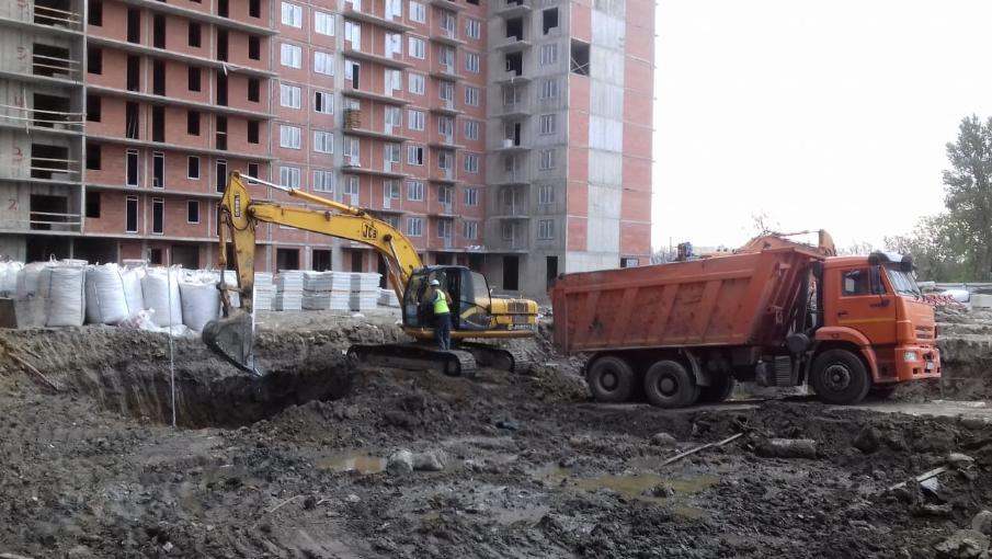 Разработка котлована подземного паркинга