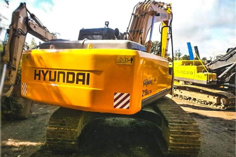 Гусеничный экскаватор Hyundai R 210 LC