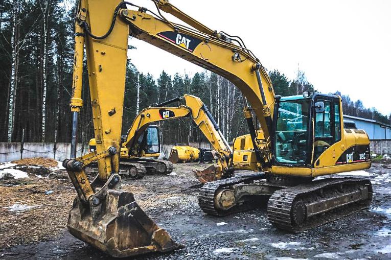 Гусеничный экскаватор CAT 319 C